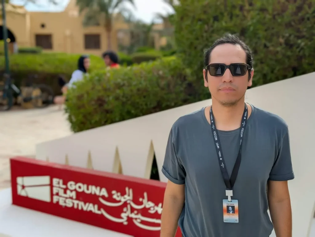 El director peruano Roddy Dextre en El Gouna Film Festival. Foto David Sánchez